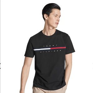 Men’s True Religion black, size large, T-shirt